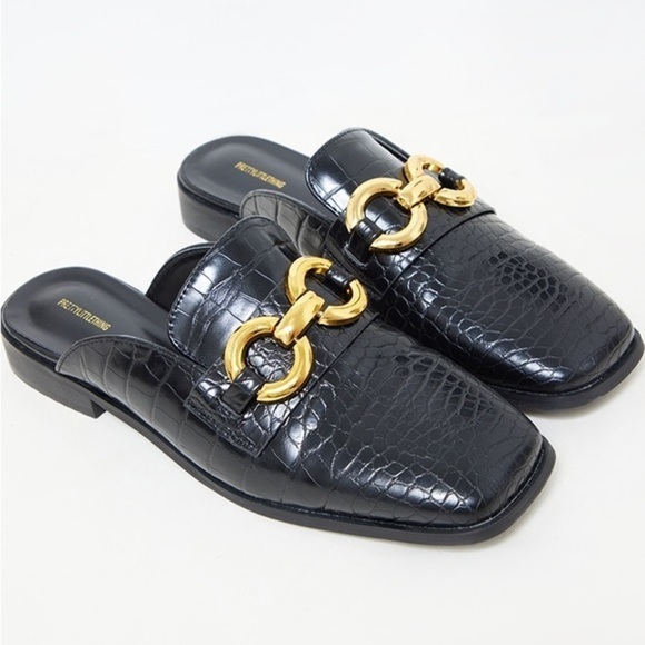 PRETTYLITTLETHNG, Black Pu Croc Chain Square Toe Mules,size 7 - Picture 5 of 14